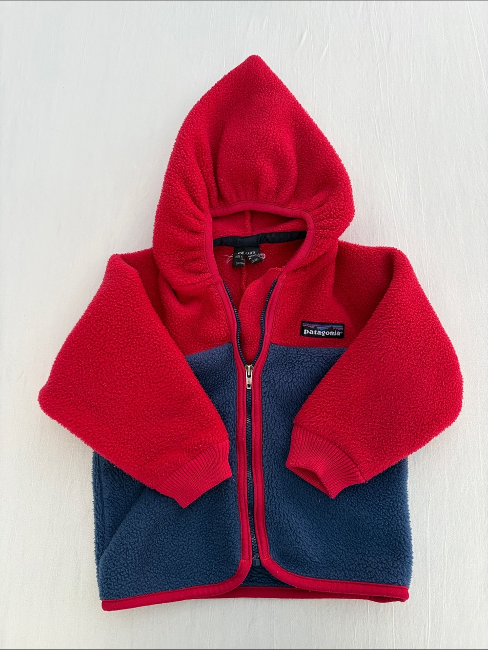 Patagonia Vintage Baby Synchilla Fleece Hoodie 24 Months Red Navy Colorblock